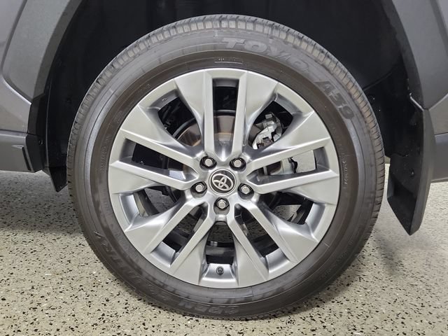 Used 2024 Toyota RAV4 XLE Premium FWD image 8