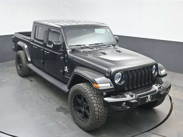 Used 2023 Jeep Gladiator Overland AWD/4WD image 13