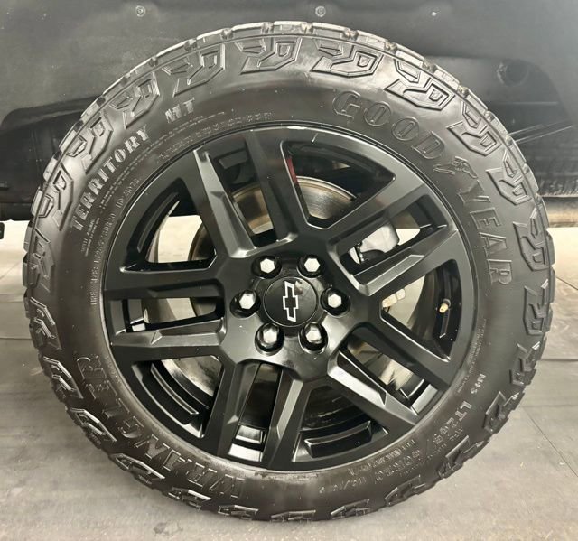 Used 2021 Chevrolet Silverado 1500 LT Trail Boss w/ Convenience Package II image 13