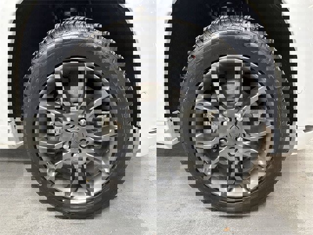 Used 2021 Jeep Grand Cherokee High Altitude image 2