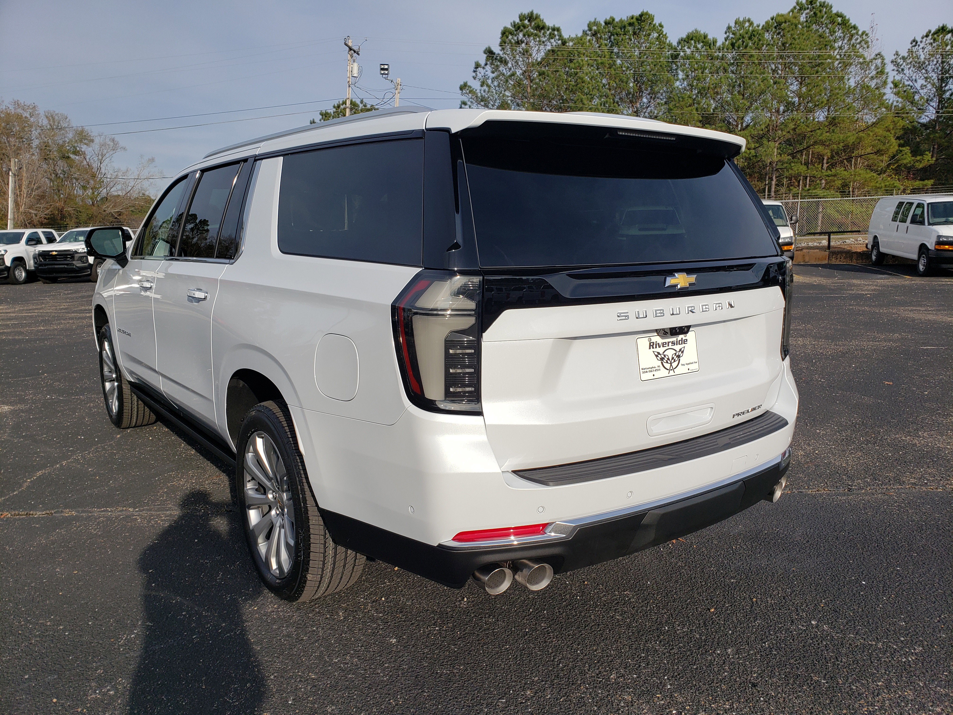 New 2026 Chevrolet Suburban Premier image 4