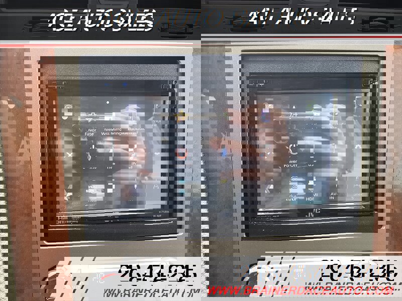 Used 2013 Lincoln Navigator 4WD w/ HD Trailer Tow Pkg image 13