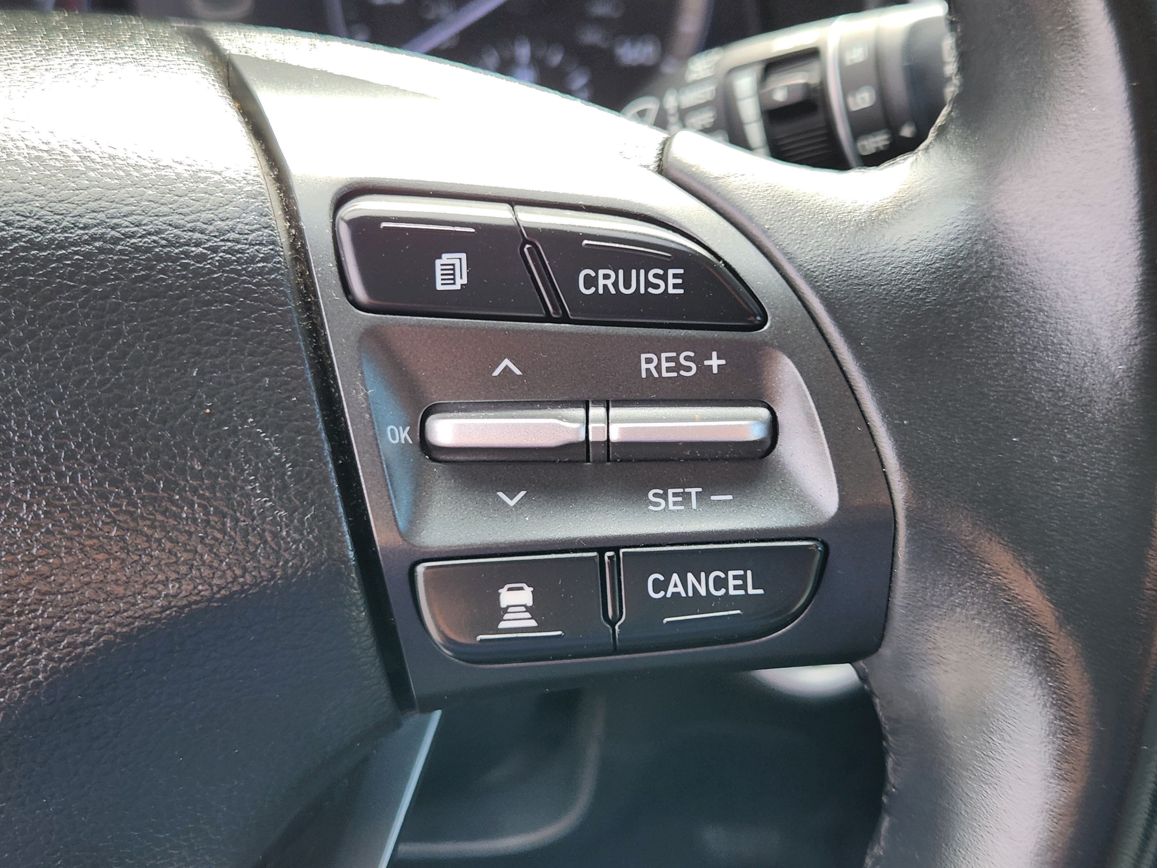 Used 2020 Hyundai Kona Ultimate AWD/4WD image 25