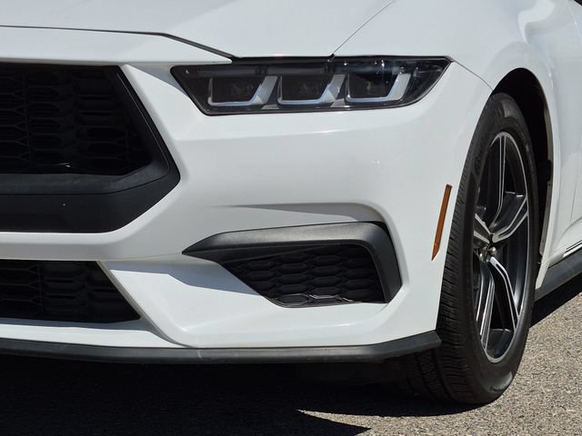 Used 2024 Ford Mustang Coupe RWD image 5