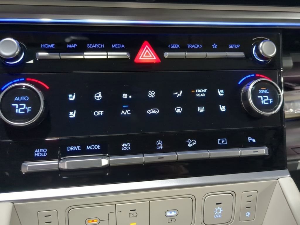 Used 2025 Hyundai Santa Fe Calligraphy image 29