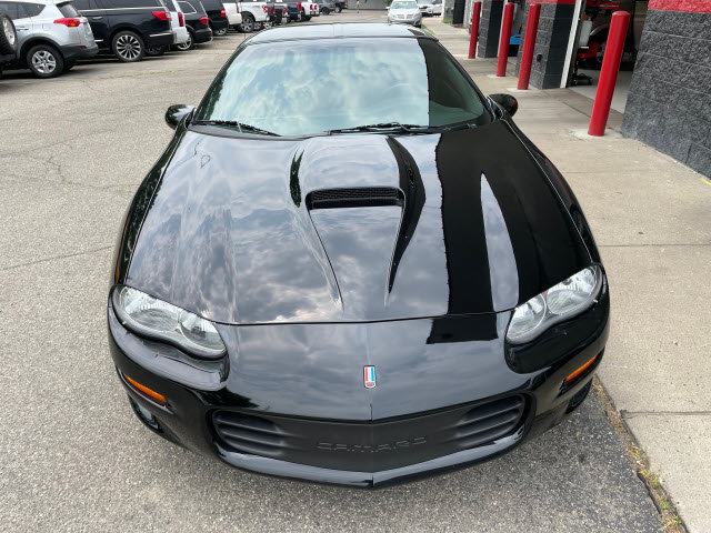 Used 2000 Chevrolet Camaro Z28 RWD image 5