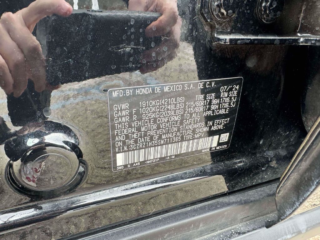 Used 2025 Honda HR-V LX image 13
