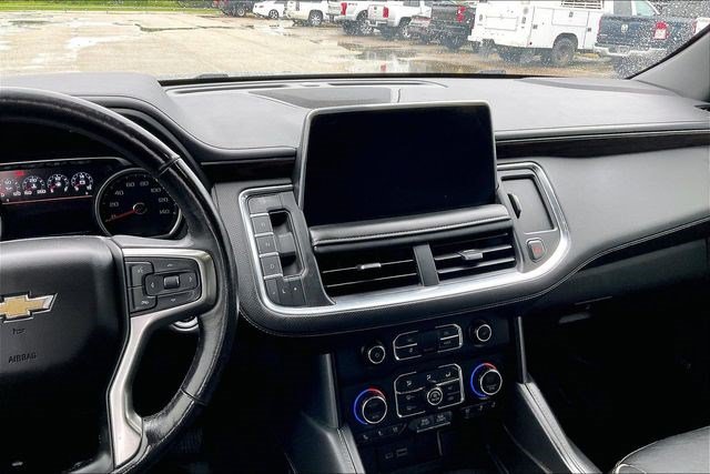 Used 2021 Chevrolet Suburban Premier w/ Premium Package RWD image 13