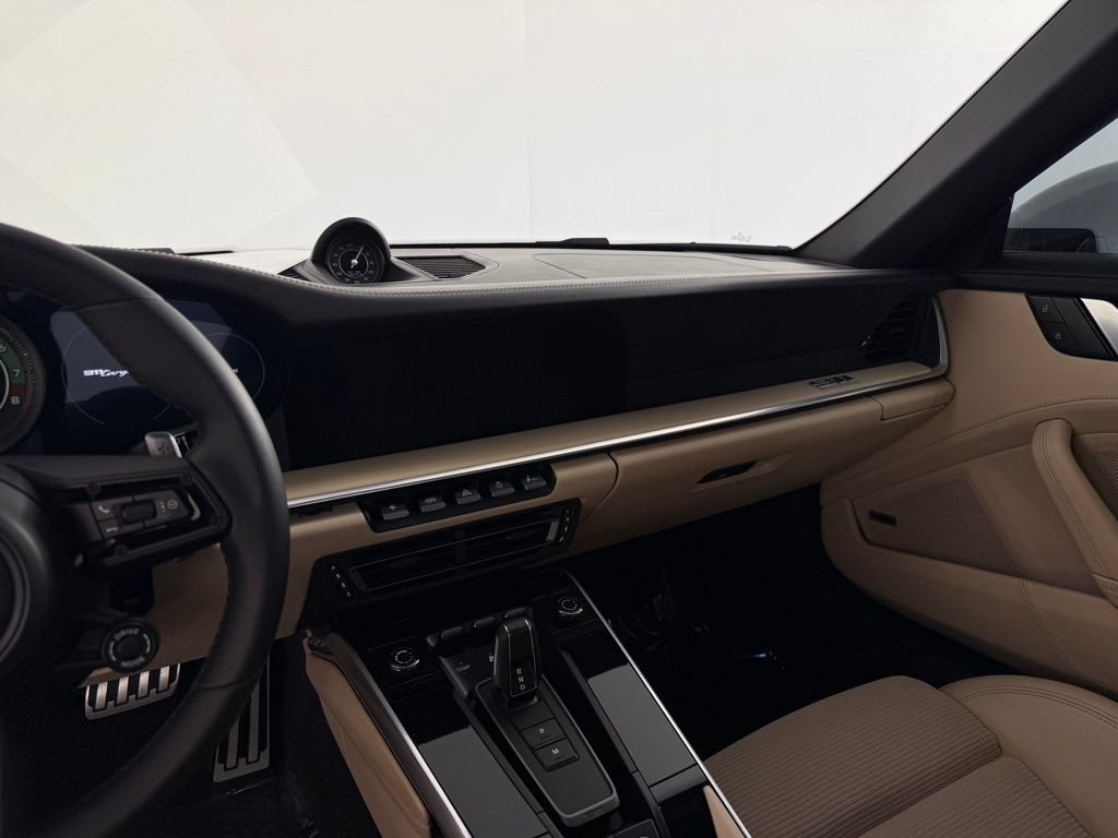 Certified 2023 Porsche 911 Targa 4S AWD/4WD image 22
