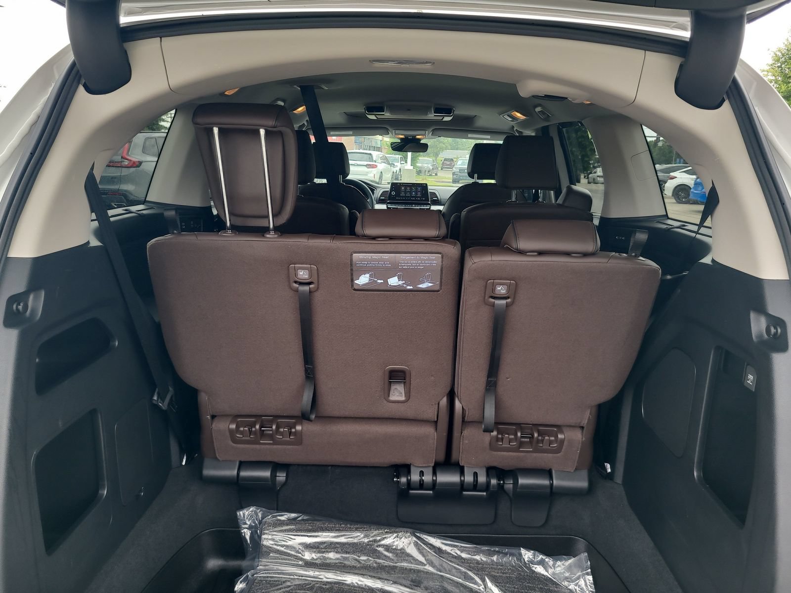 Certified 2026 Honda Odyssey Touring image 27