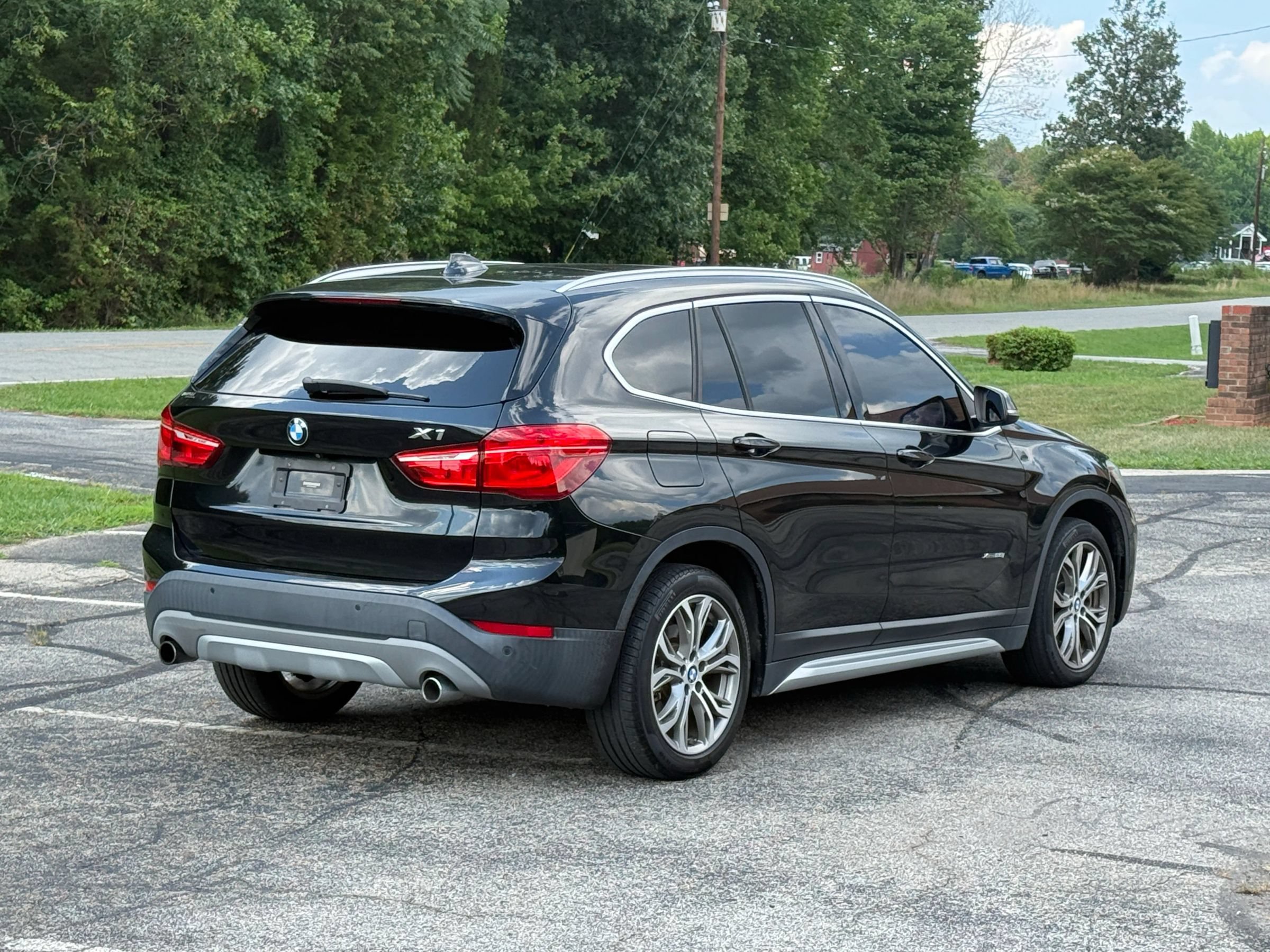 Used 2016 BMW X1 xDrive28i AWD/4WD image 4