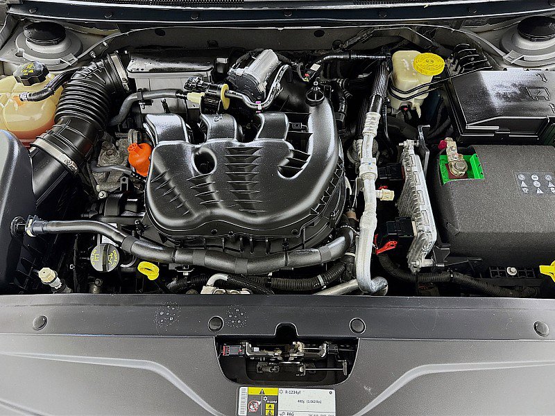 Used 2016 Chrysler 200 S w/ Comfort Group image 30