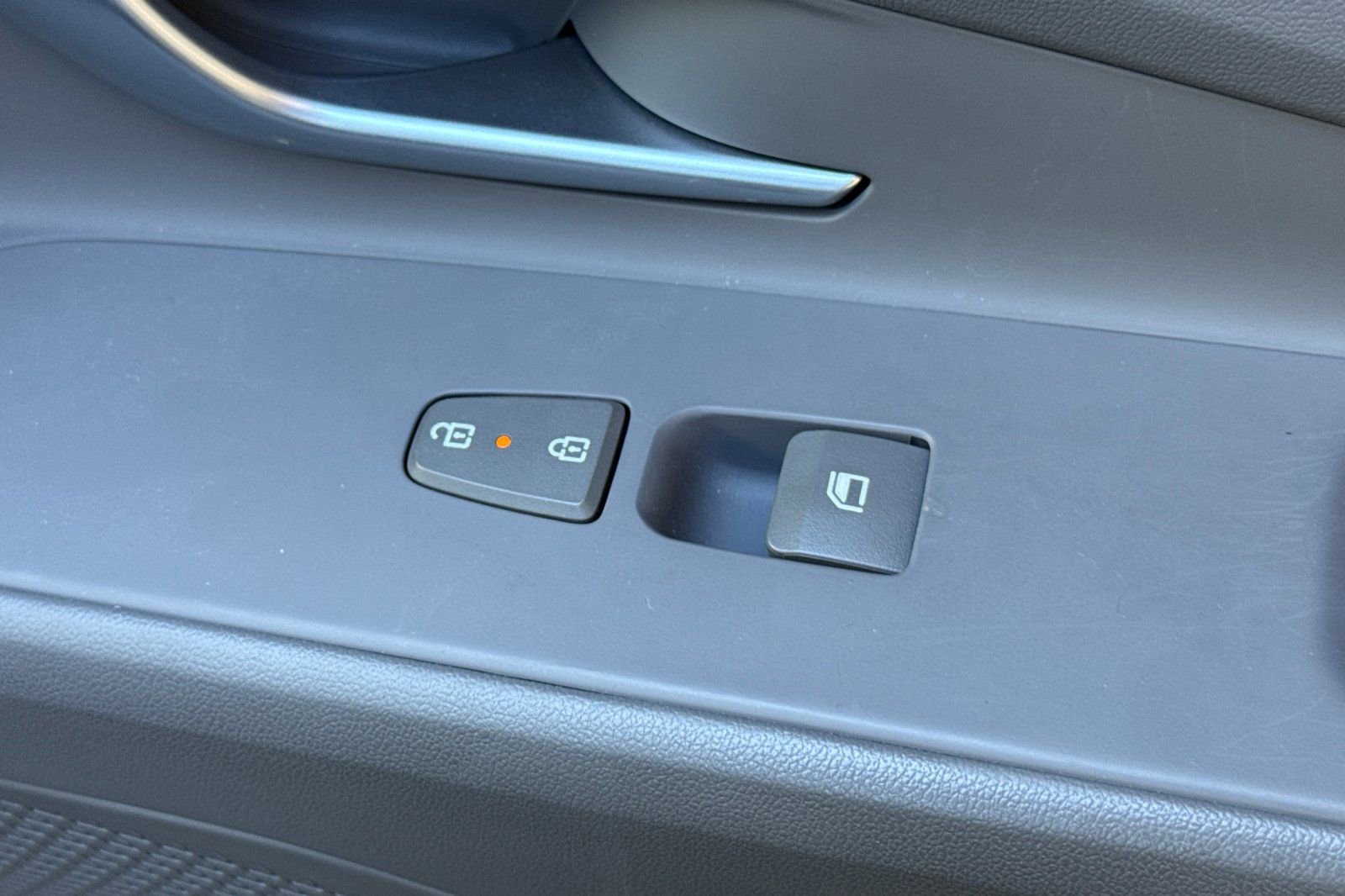 Used 2024 Hyundai Elantra SEL w/ Convenience Package image 22