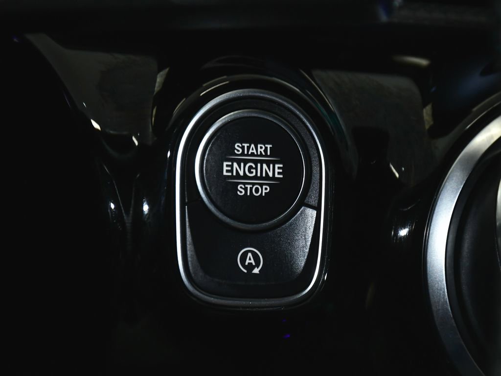 Used 2023 Mercedes-Benz CLA 250 4MATIC image 31