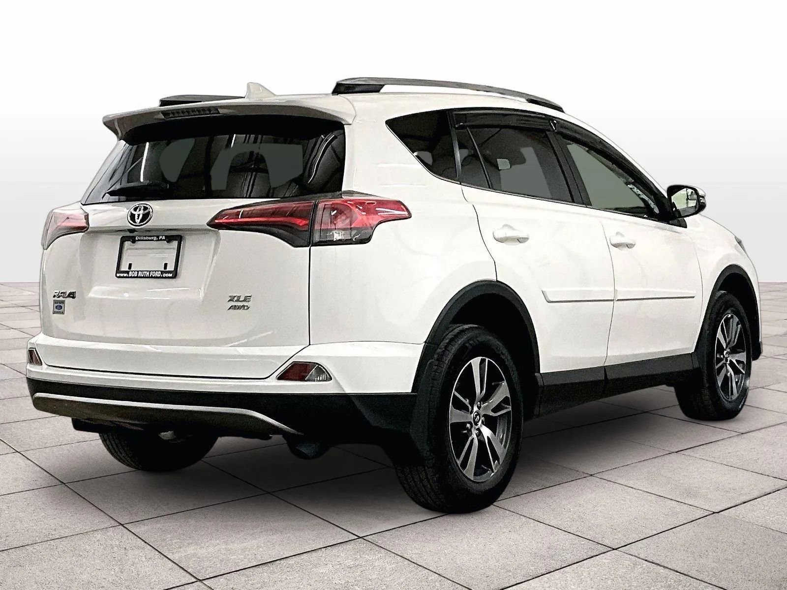 Used 2017 Toyota RAV4 XLE w/ Premium Special Value Package image 11