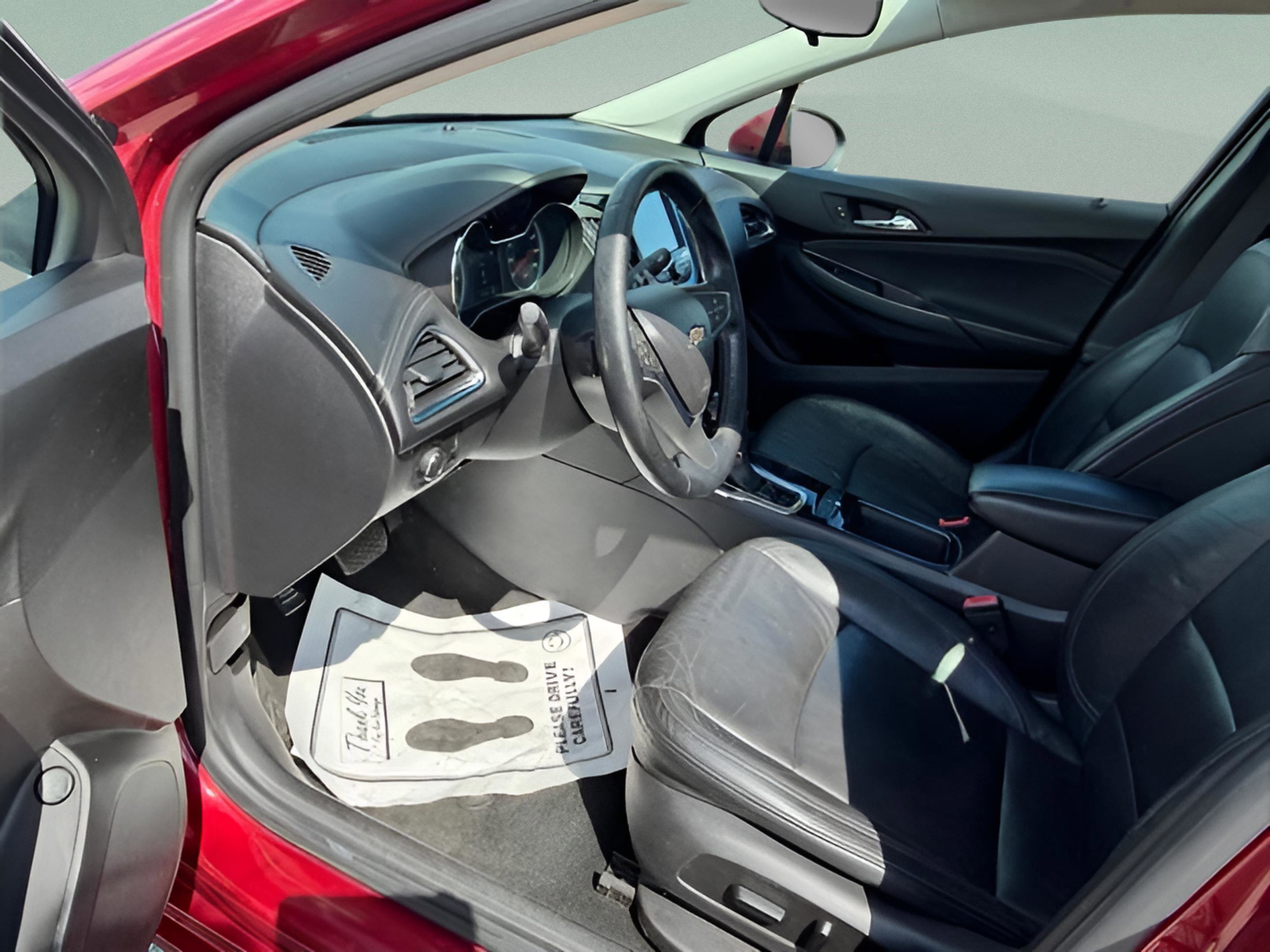 Used 2017 Chevrolet Cruze Premier image 9