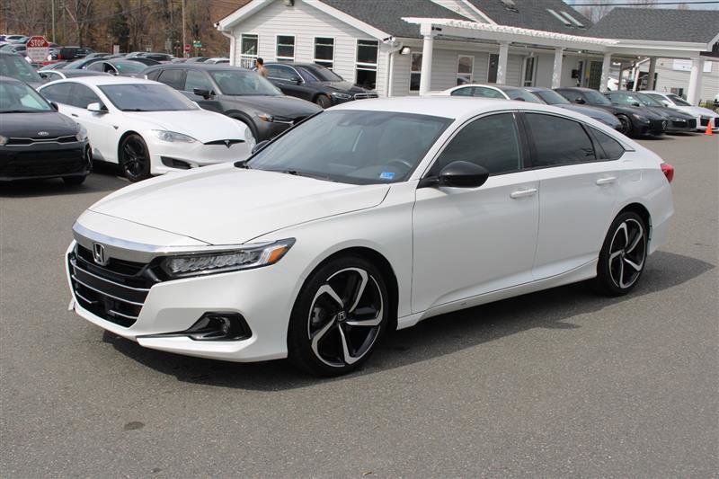 Used 2022 Honda Accord Sport image 4