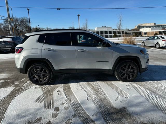 New 2026 Jeep Compass Latitude AWD/4WD image 5