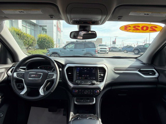 Used 2023 GMC Acadia SLT w/ Elevation Edition FWD image 19