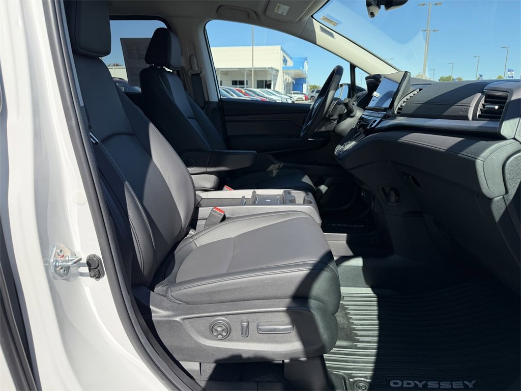 Used 2026 Honda Odyssey EX-L image 25