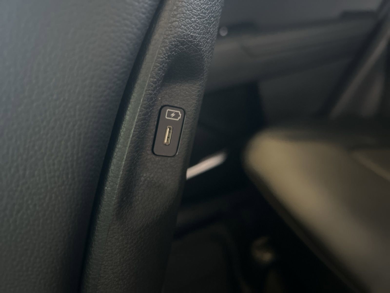 New 2026 Kia Sportage EX image 13