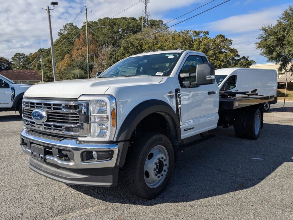 New 2025 Ford F550 4x4 Regular Cab Super Duty image 8