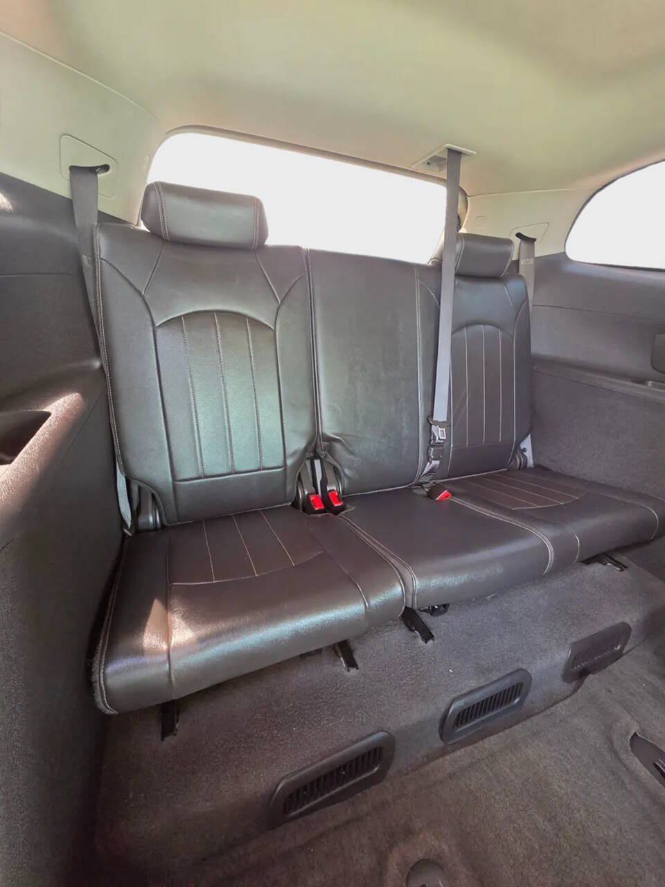 Used 2013 Buick Enclave Leather FWD image 15