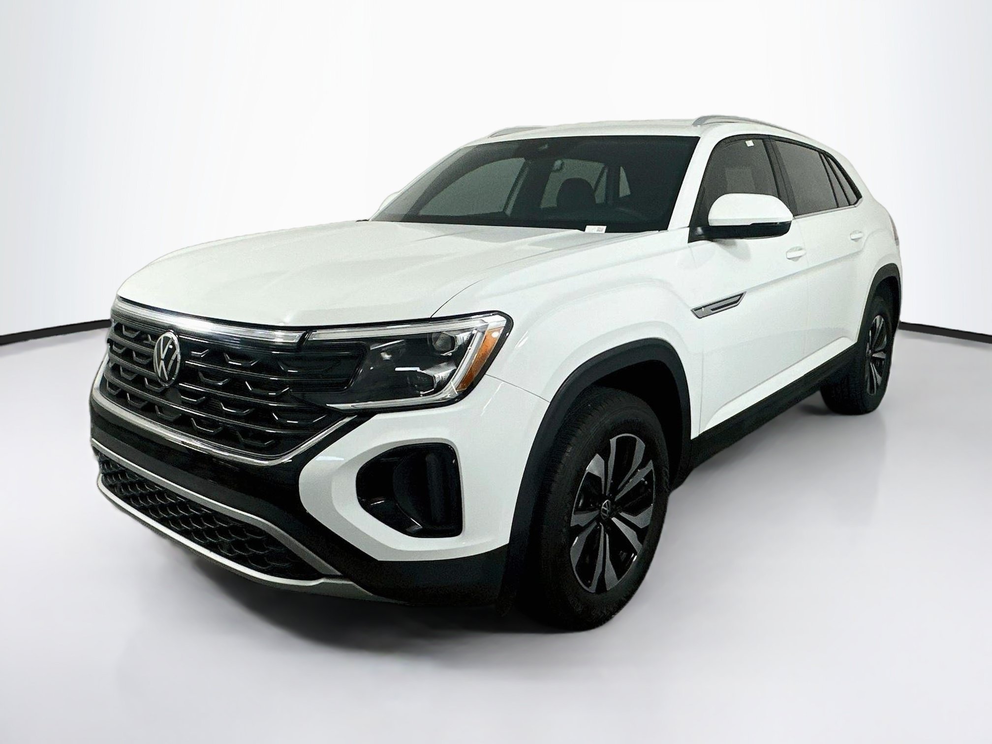 Used 2024 Volkswagen Atlas Cross Sport SE FWD image 3