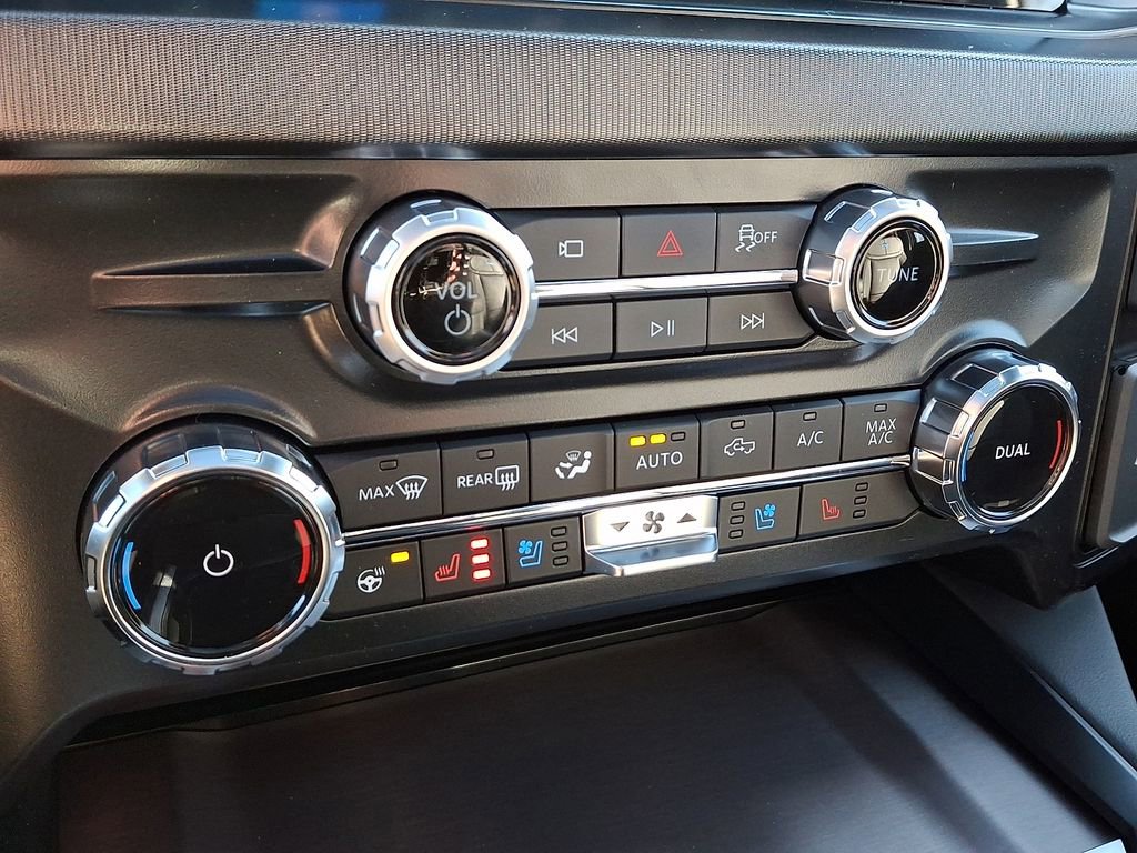 New 2026 Ford F250 Platinum image 11