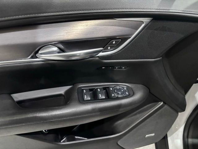 Used 2017 Cadillac XT5 Luxury w/ Driver Awareness Package AWD/4WD image 15