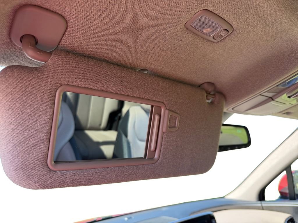 Used 2020 Hyundai Santa Fe Limited AWD/4WD image 23