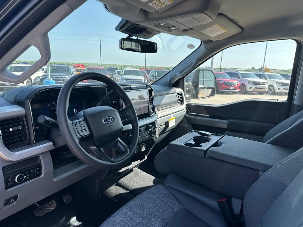 New 2026 Ford F350 XLT w/ XLT Premium Package AWD/4WD image 15