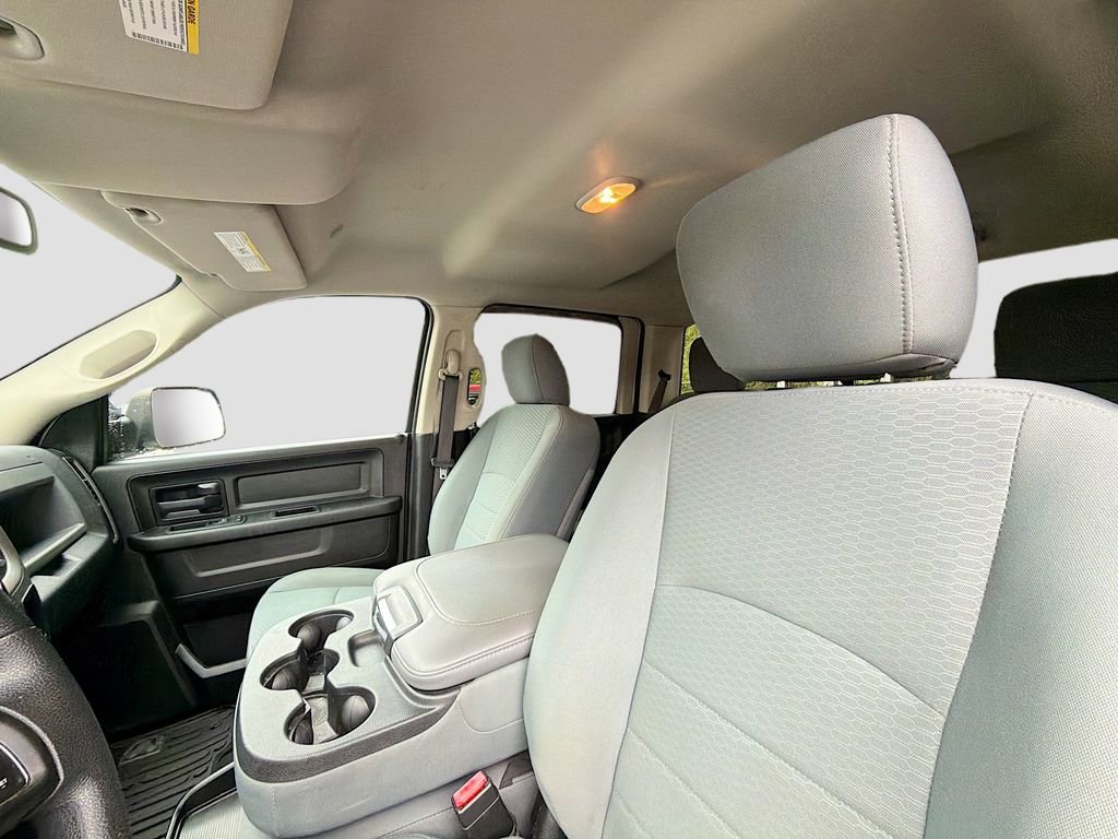 Used 2018 RAM 2500 Tradesman w/ Chrome Appearance Group AWD/4WD image 17