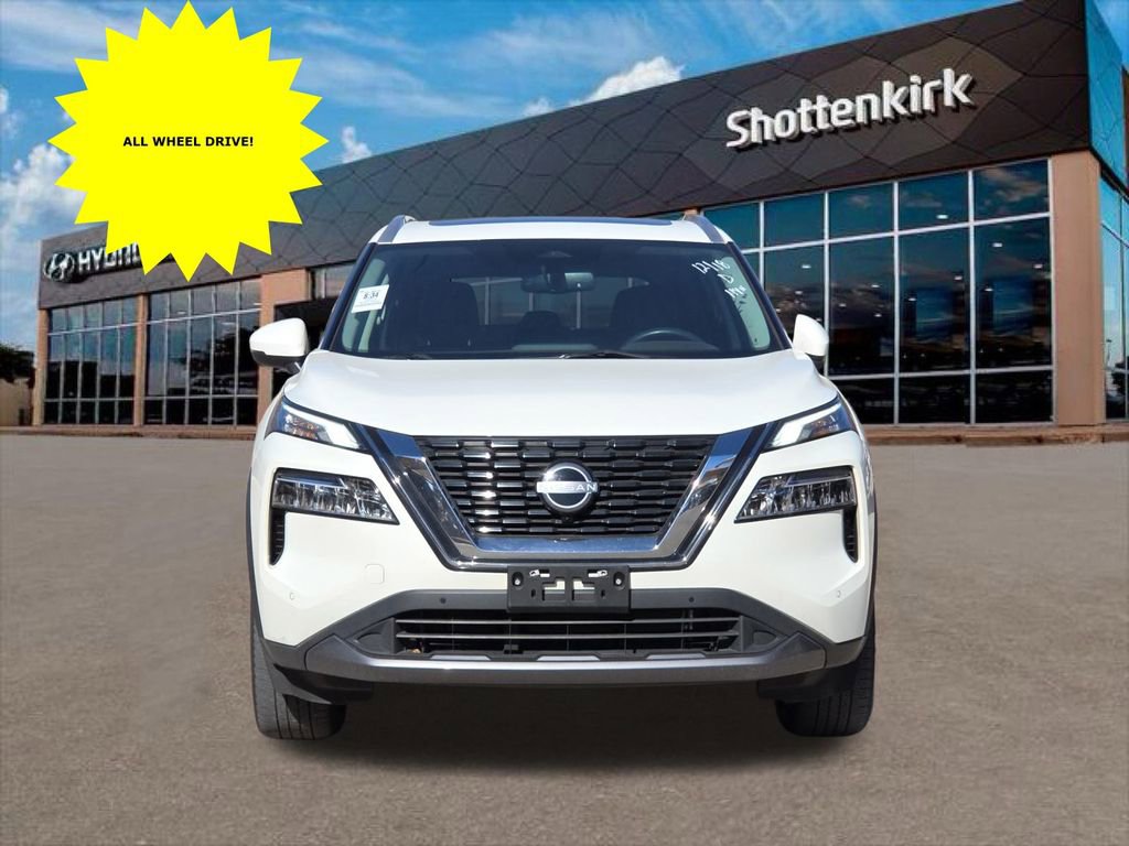 Used 2023 Nissan Rogue SL w/ SL Premium Package image 4