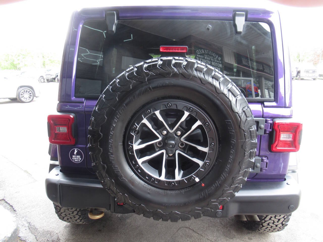 Used 2023 Jeep Wrangler Unlimited Rubicon 392 AWD/4WD image 18