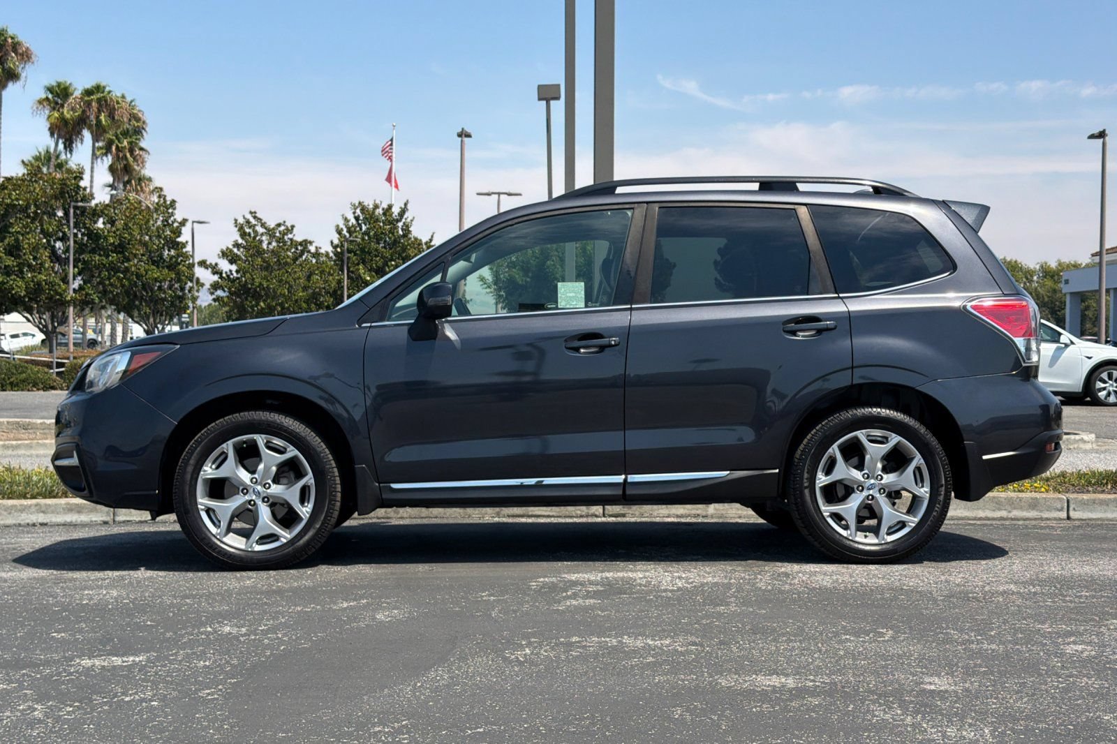 Used 2018 Subaru Forester 2.5i Touring w/ Popular Package #2 AWD/4WD image 7