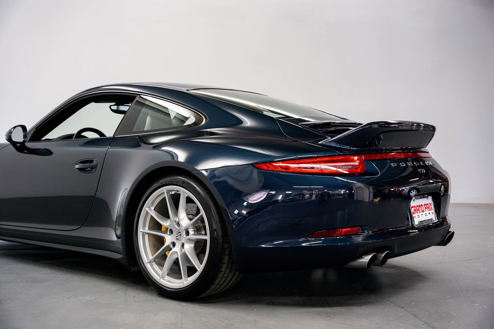 Used 2014 Porsche 911 Carrera 4 AWD/4WD image 32