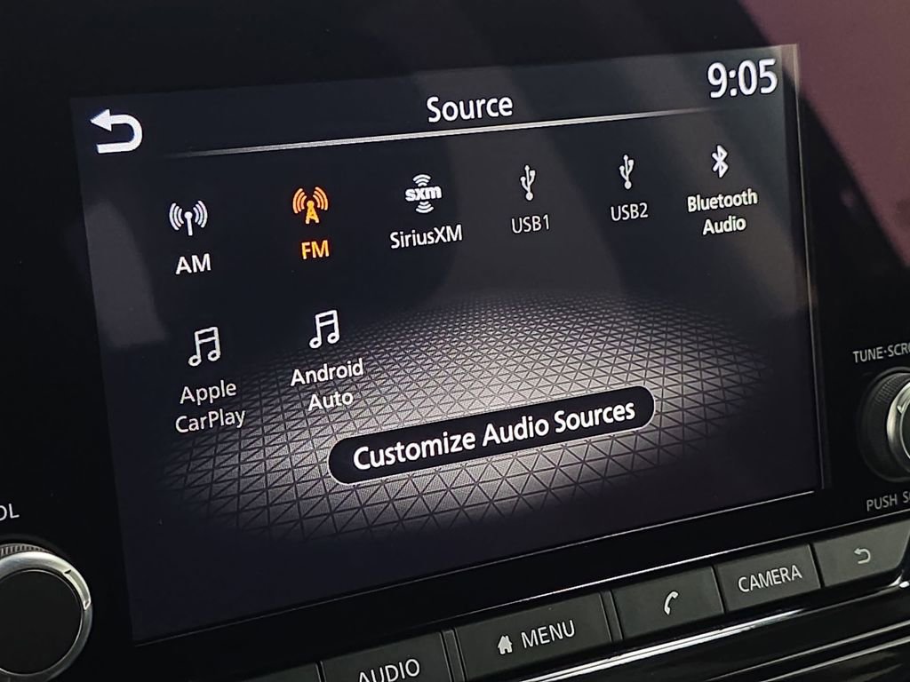 Used 2025 Nissan Pathfinder SV image 21