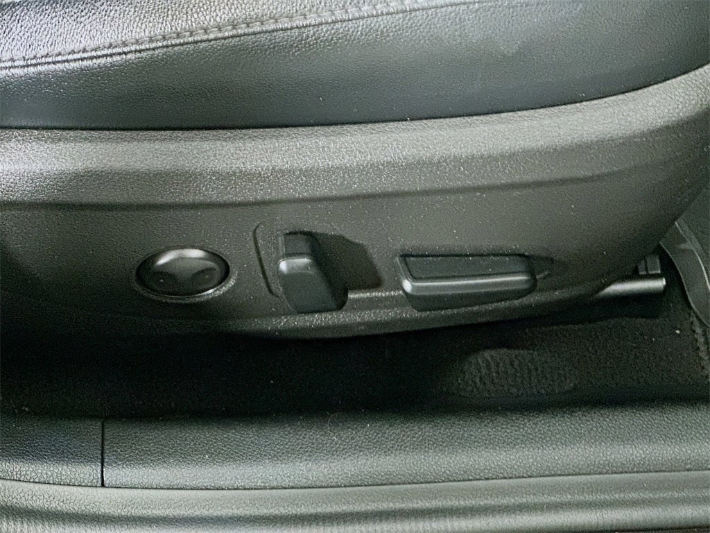 Used 2020 Kia Optima Premium image 23