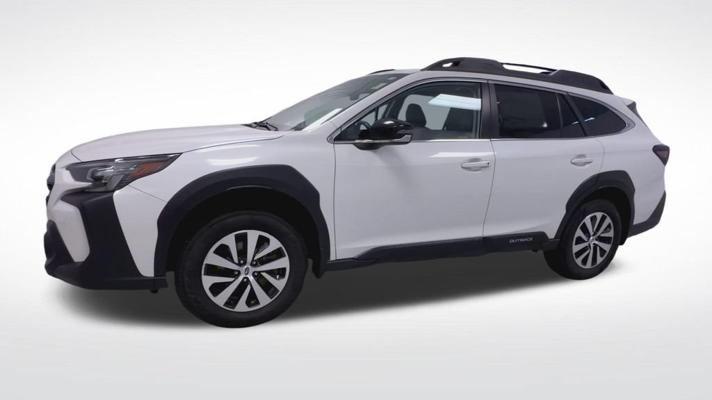 Used 2024 Subaru Outback Premium AWD/4WD image 4