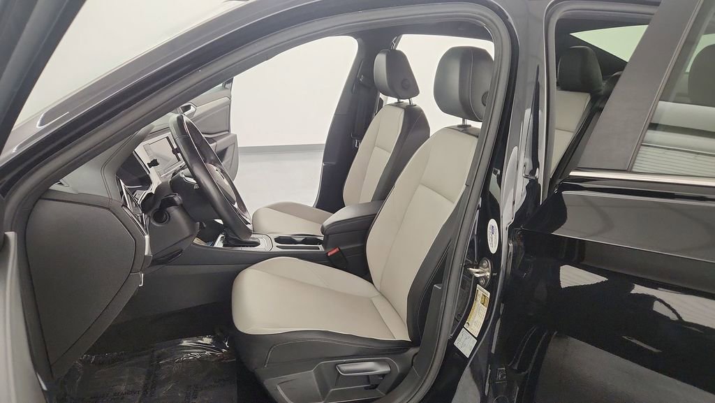 Used 2021 Volkswagen Jetta R-Line image 13