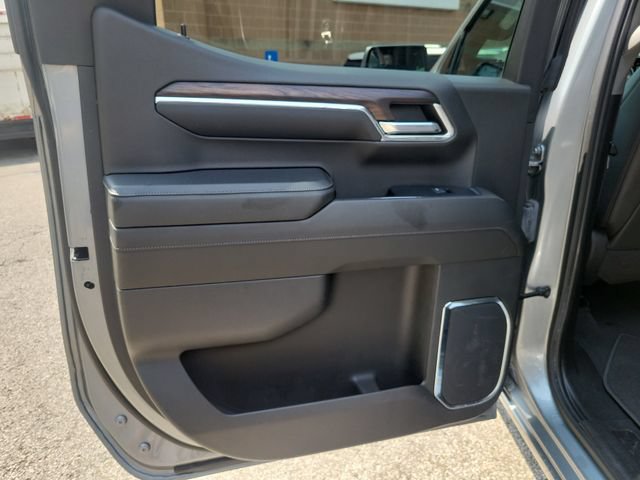 Used 2024 GMC Sierra 1500 SLT AWD/4WD image 9