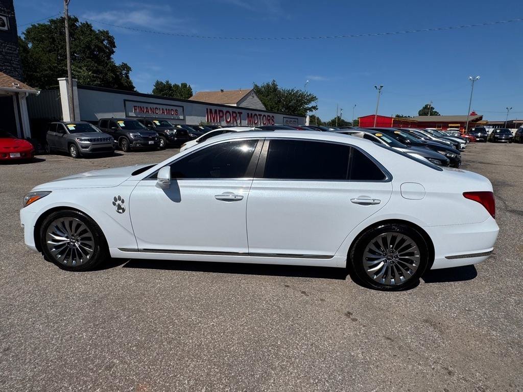 Used 2017 Genesis G90 3.3T Premium RWD image 5