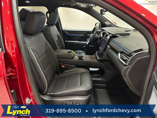 Used 2024 GMC Acadia Denali w/ Super Cruise Package image 8