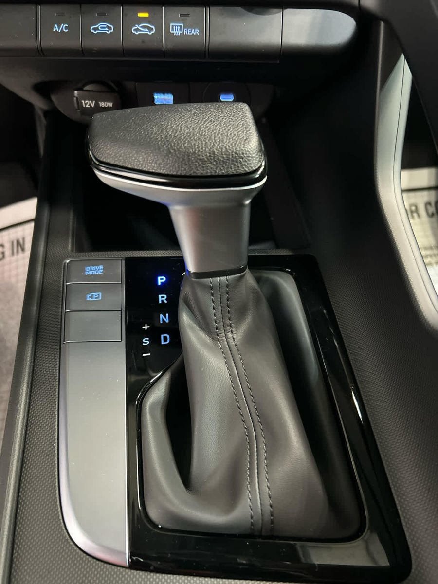 New 2026 Hyundai Elantra SE FWD image 7