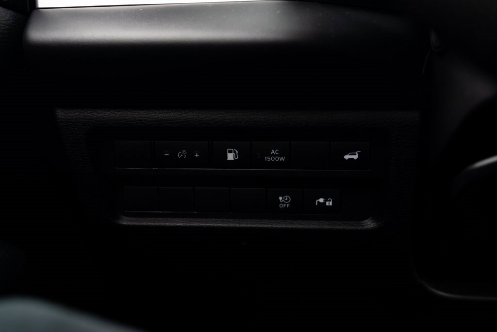 Used 2025 Mitsubishi Outlander SEL Black Edition image 13