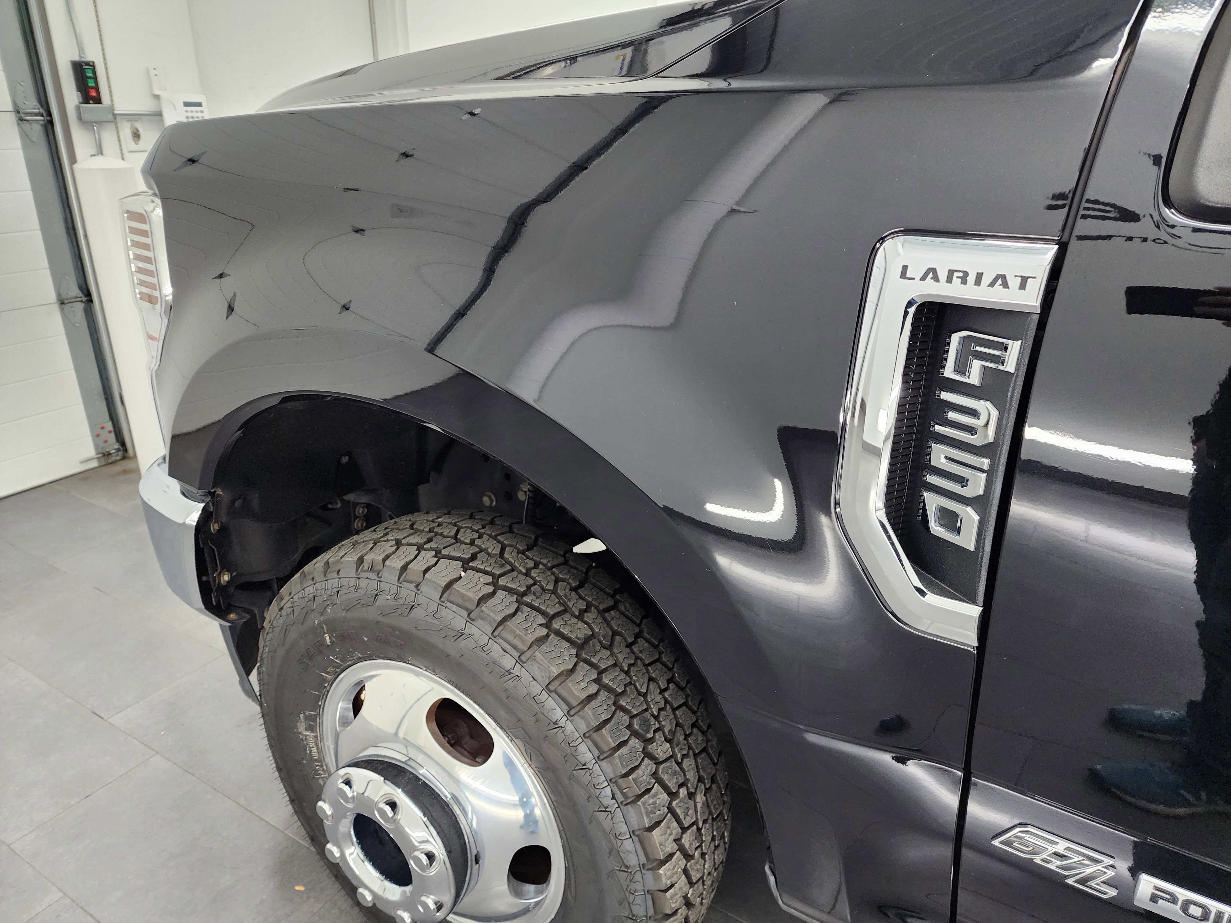 Used 2020 Ford F350 Lariat w/ Lariat Ultimate Package image 42