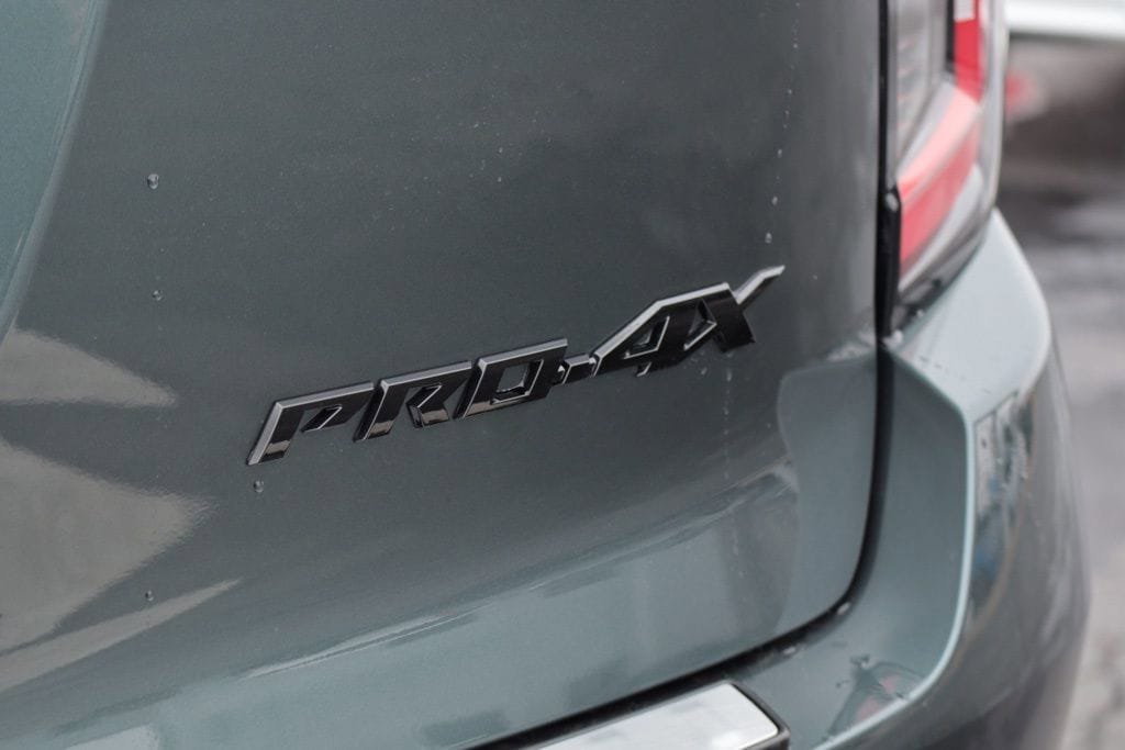 New 2026 Nissan Armada PRO-4X w/ Captain's Chari Seat Package AWD/4WD image 9