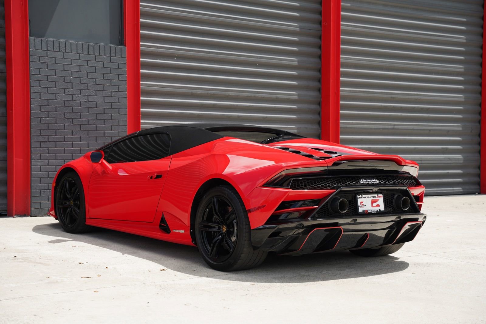 Used 2020 Lamborghini Huracan EVO image 13