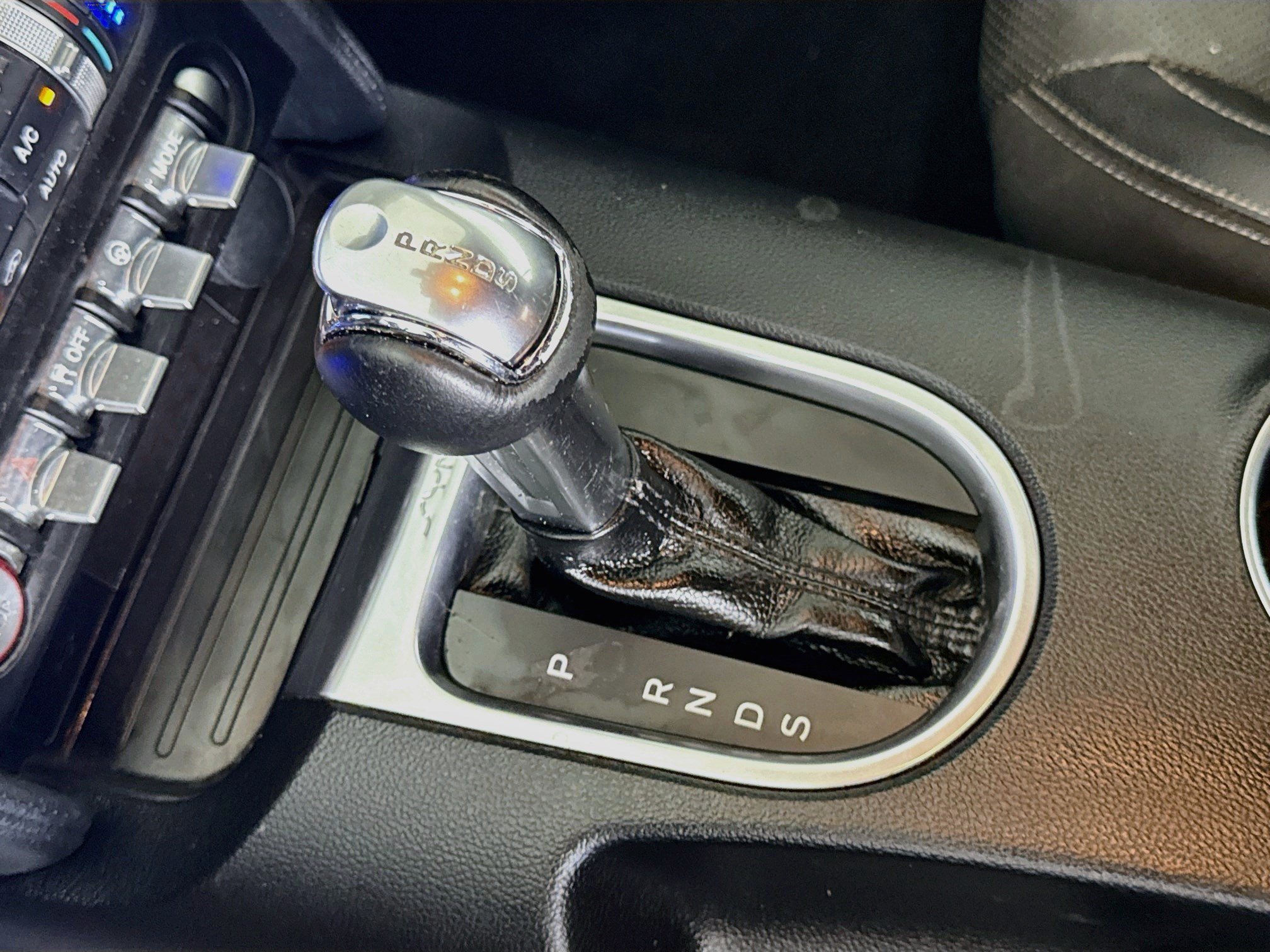 Used 2019 Ford Mustang Premium RWD image 20